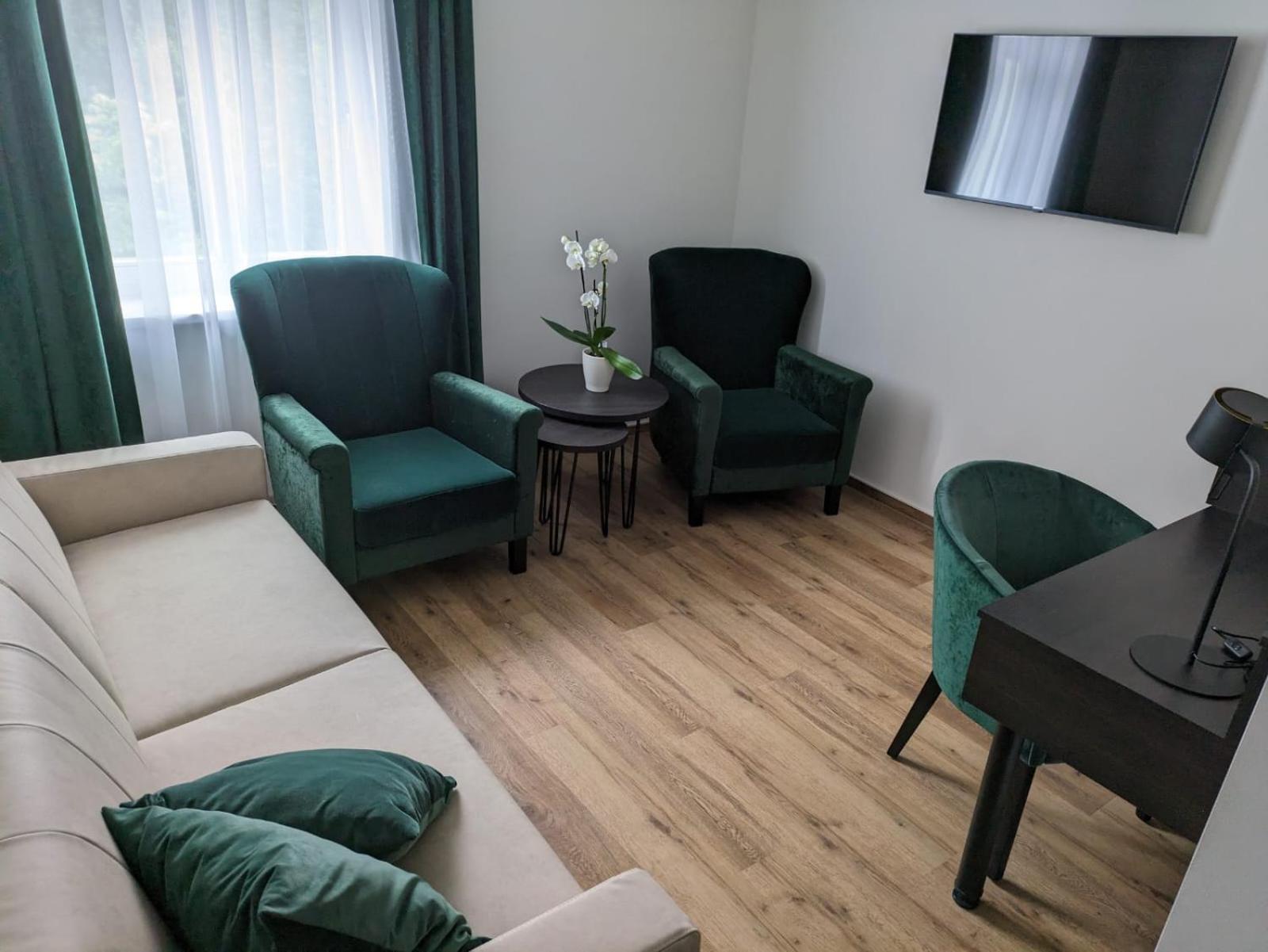 Seehotel Ecktannen Waren  Eksteriør bilde