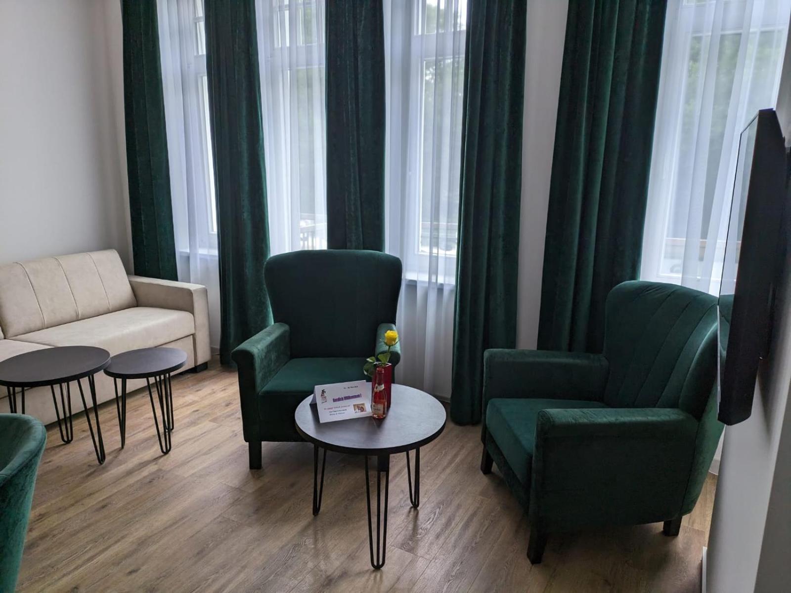 Seehotel Ecktannen Waren  Eksteriør bilde